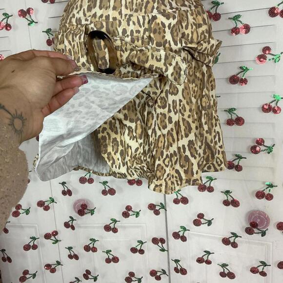 kimchi Blue Leopard print mini dress romper with belt - Picture 3 of 6